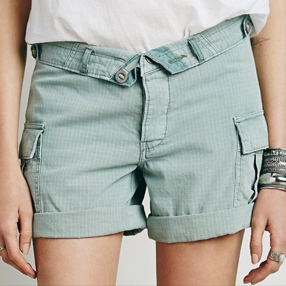 Free People Fold Over Waist Utility Cargo Shorts - Size 26 - Picture 1 of 9